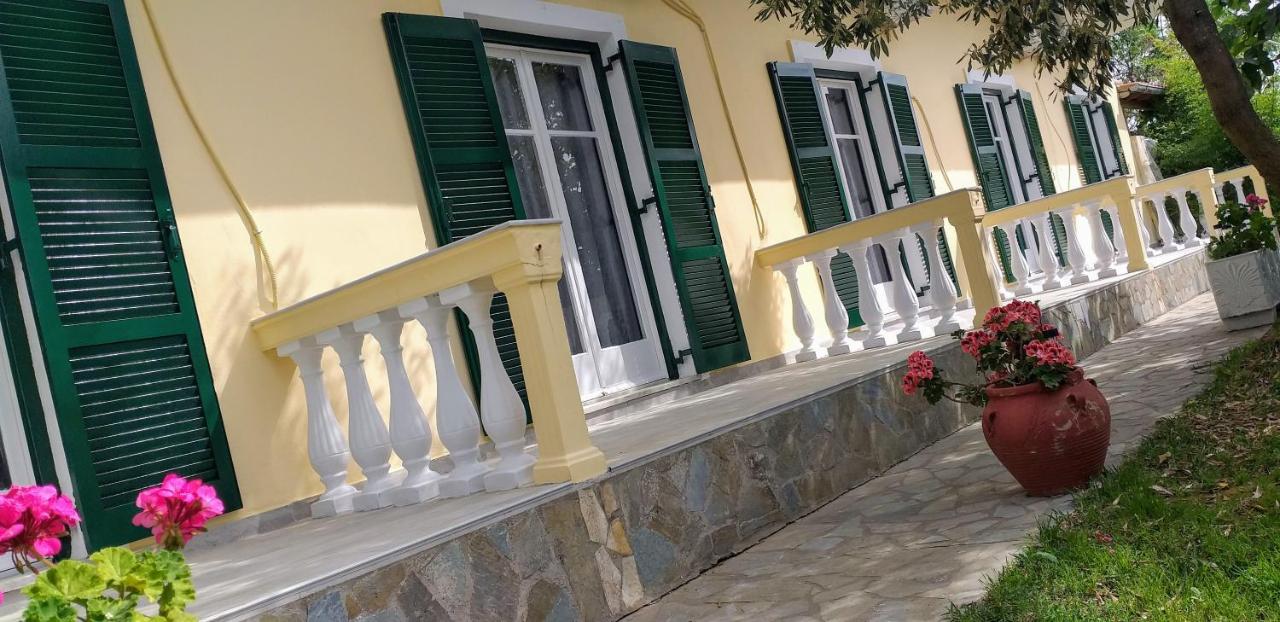 Aparthotel Kapetanios Luxury Agios Georgios  Esterno foto