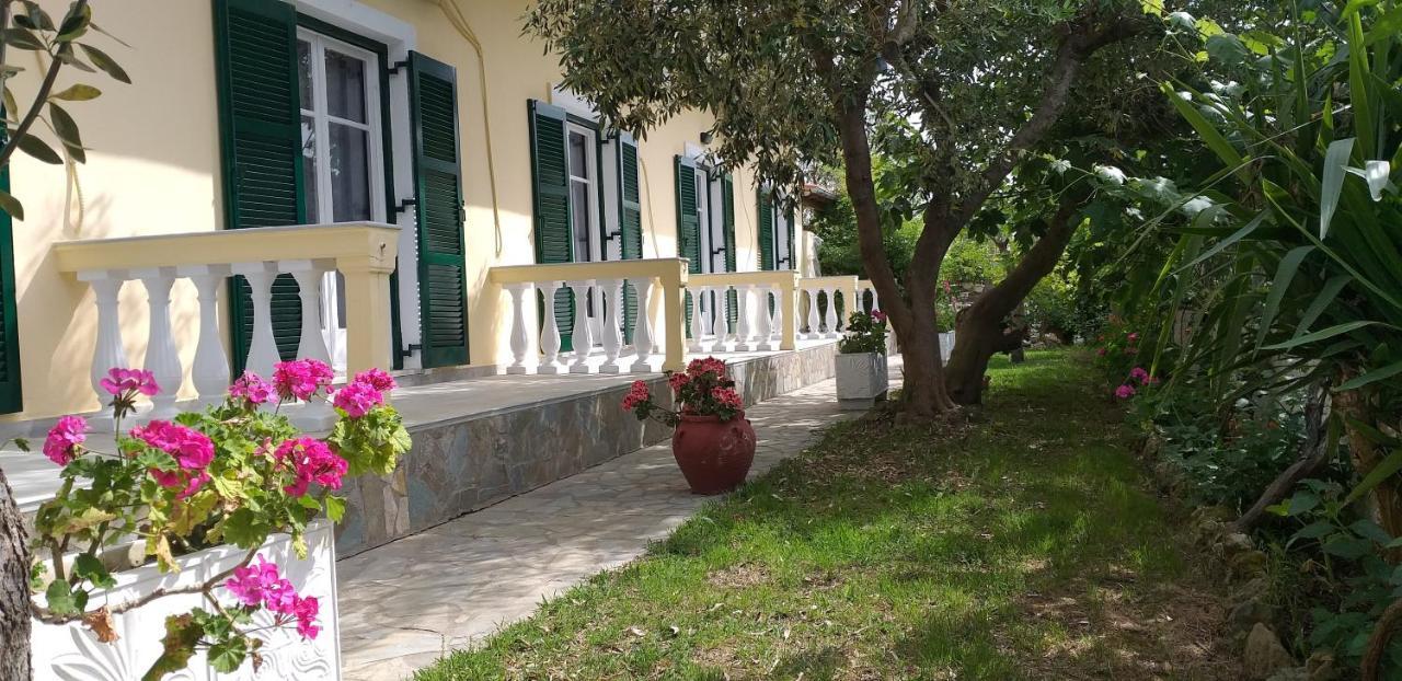 Aparthotel Kapetanios Luxury Agios Georgios  Esterno foto