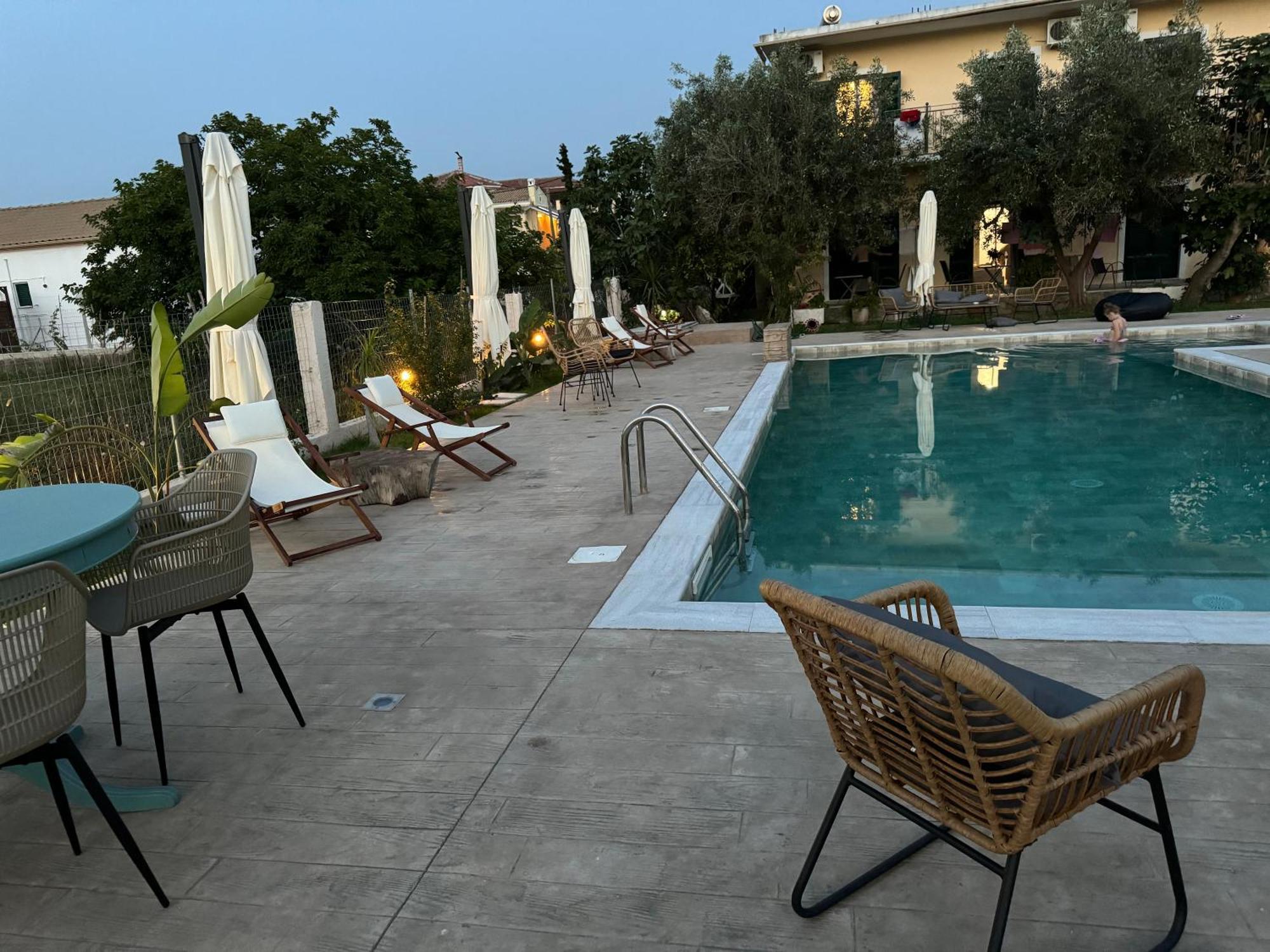 Aparthotel Kapetanios Luxury Agios Georgios  Esterno foto